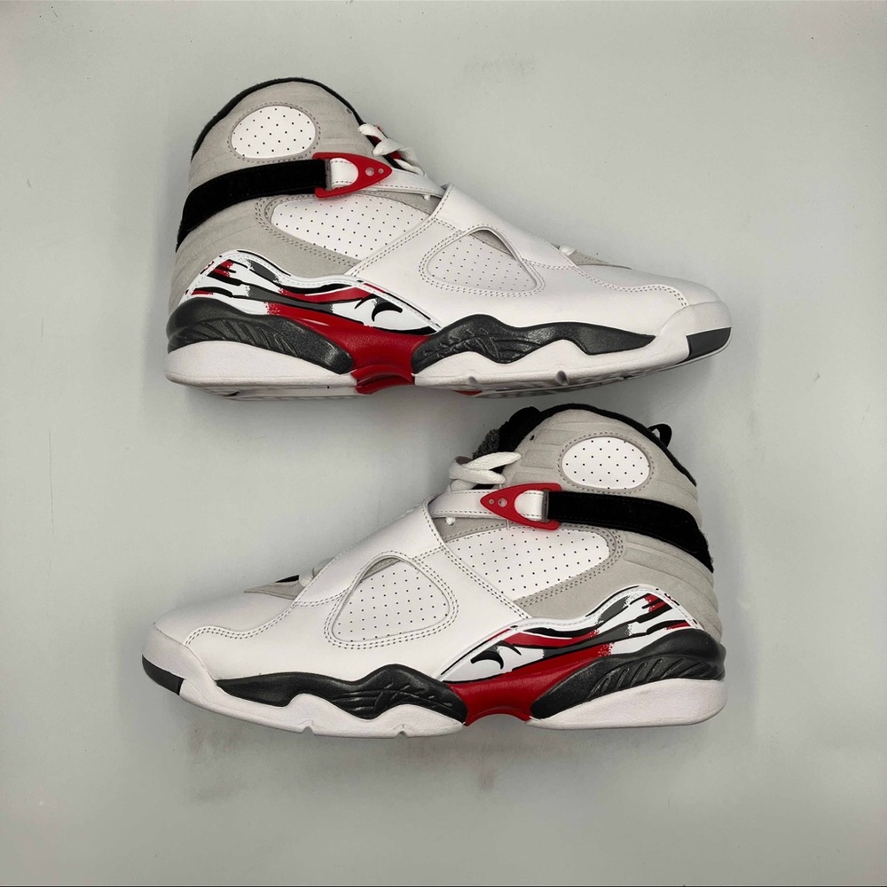 Jordan 8 Bugs Bunny 2025 size 11